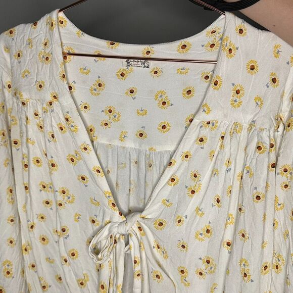 Free People Intimately Womens Bodysuit Medium White Floral Sunflower Lace Bottom - Picture 5 of 12